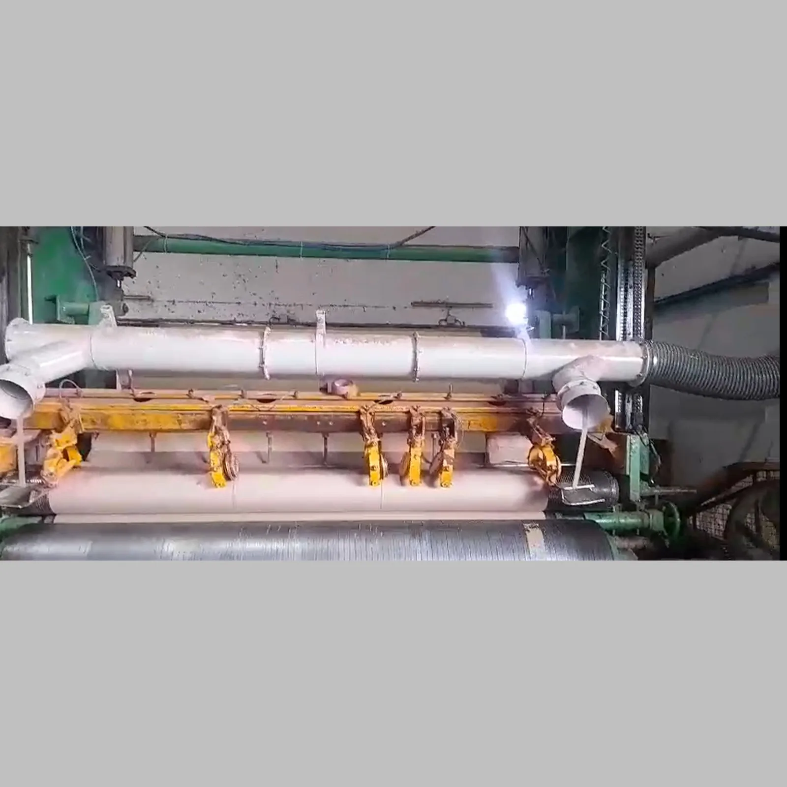 Paper trim suction